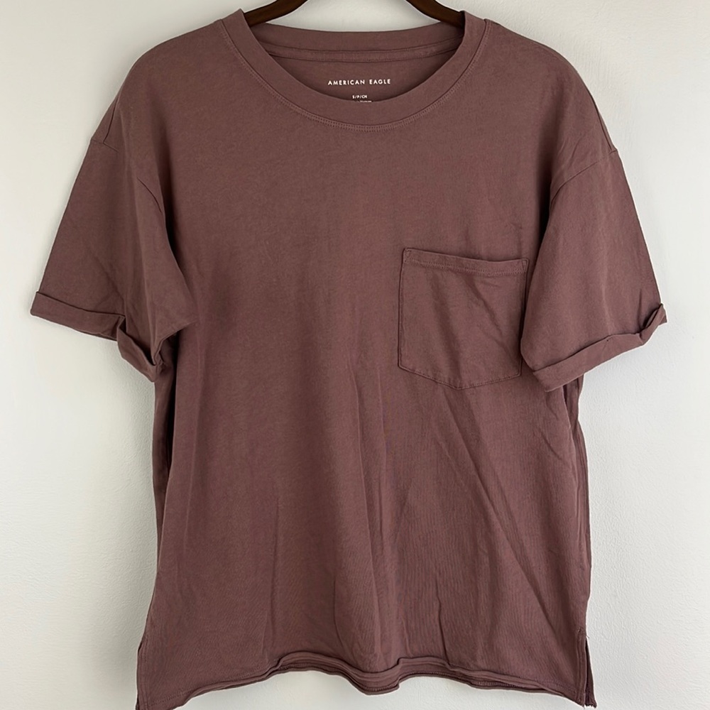 NWT American Eagle Outfitters women’s crew neck T shirt. Size Small